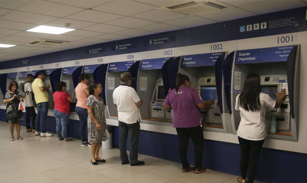 Bancos não abrem na última sexta-feira do ano
