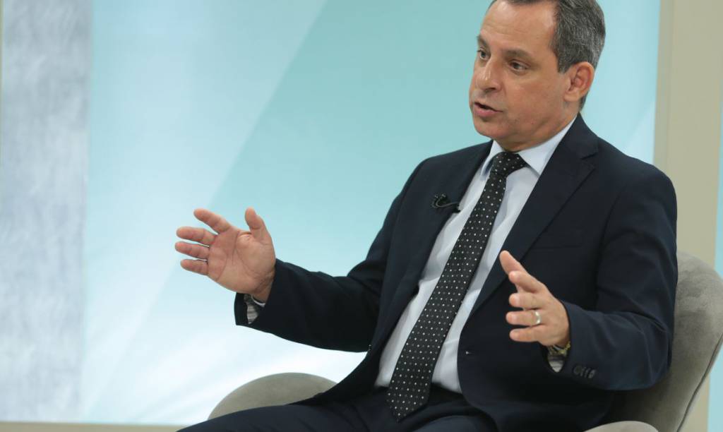 Presidente da Petrobras renuncia ao cargo sob pressão