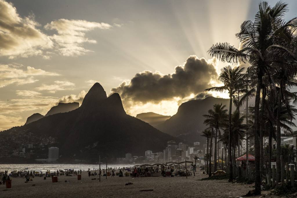 Tempo: sol predomina no Rio de Janeiro e em Pernambuco neste sábado