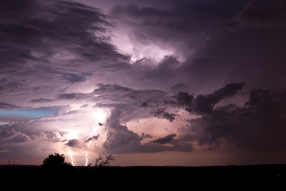 Frente fria continua no Sul, causando grandes volumes de chuva 