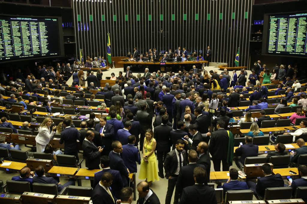 Câmara dos Deputados cria cinco novas comissões permanentes