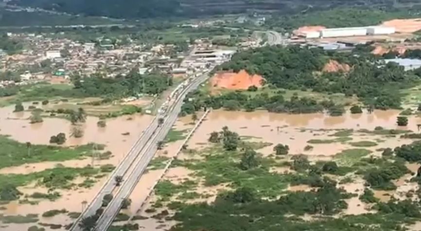 Chuvas continuam no Nordeste; número de mortes vai a 122