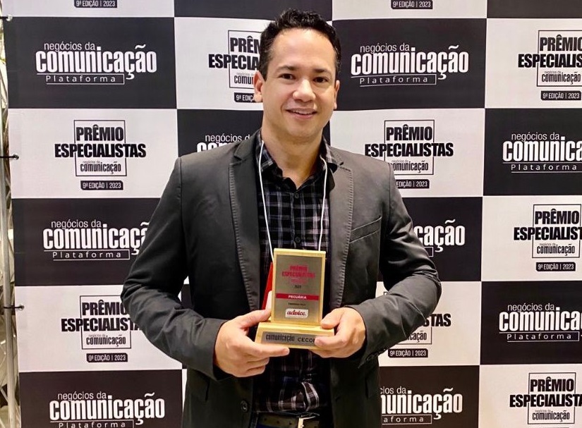Jornalista do Canal do Boi ganha prêmio como destaque na pecuária 