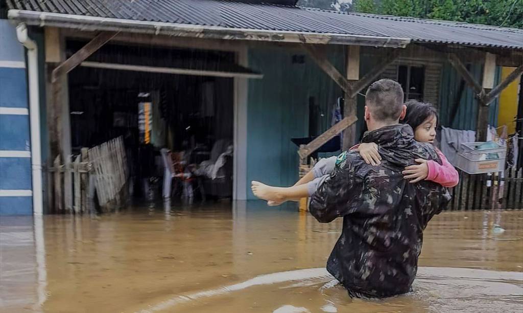 Tempestades: Quatro pessoas morreram no RS 
