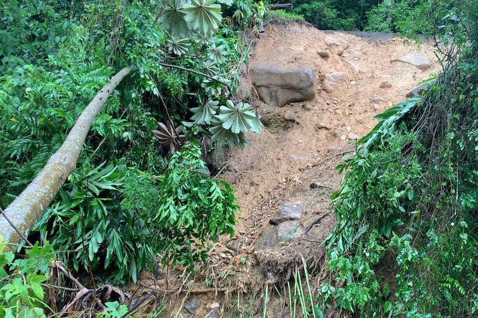 Estrada Graciosa é bloqueada após novo deslizamento de terra
