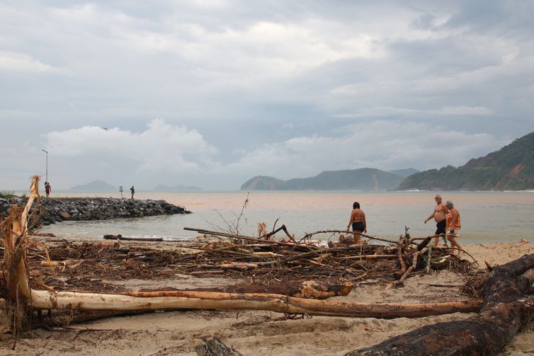 Número de mortes no litoral norte paulista sobe para 48 