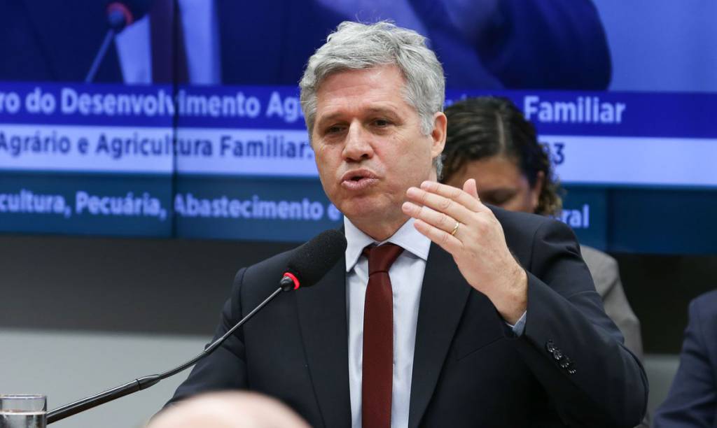 Plano Safra deve ser de R$ 410 bilhões, diz ministro