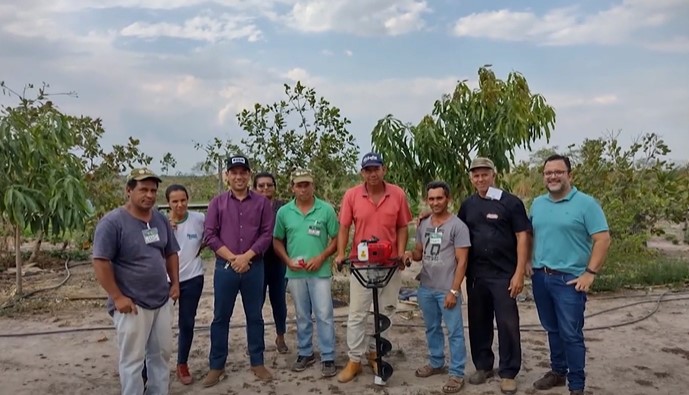 Pequenos produtores de Goiás estão recebendo kits de irrigação 