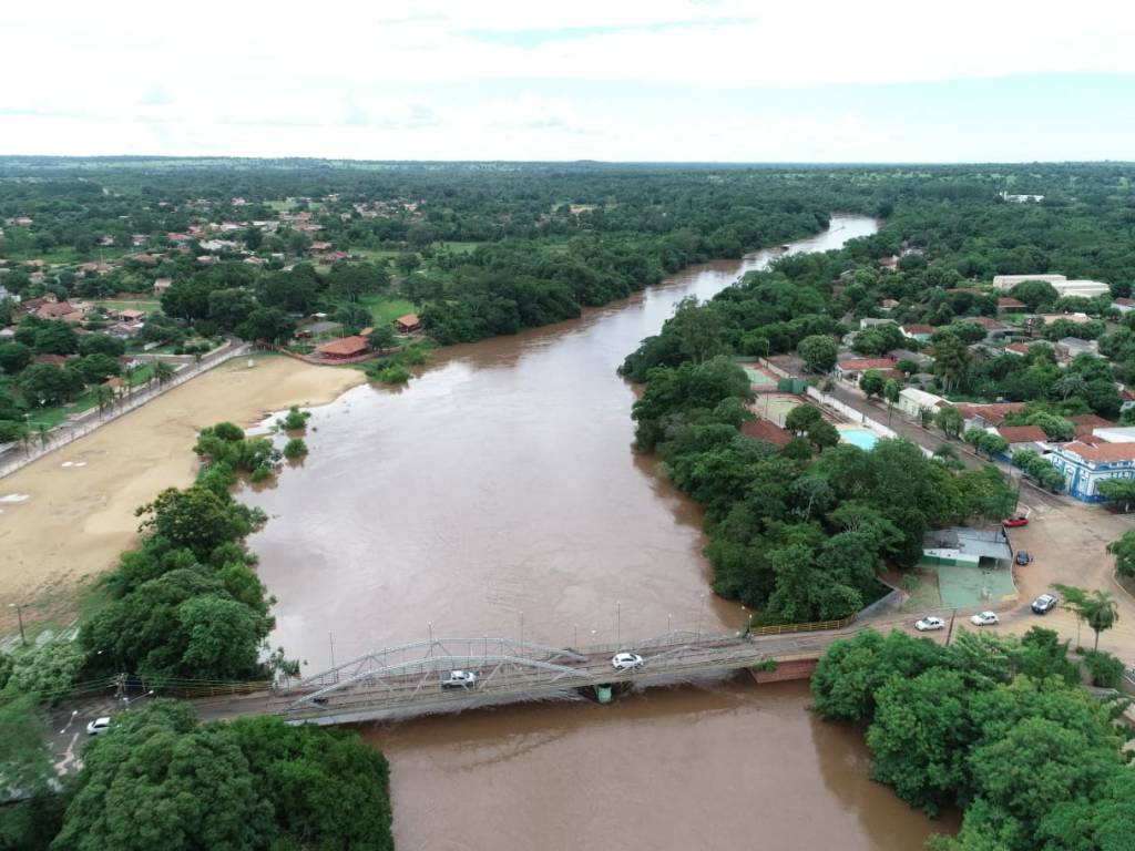 Defesa Civil de MS alerta ribeirinhos após nível do rio Aquidauana subir
