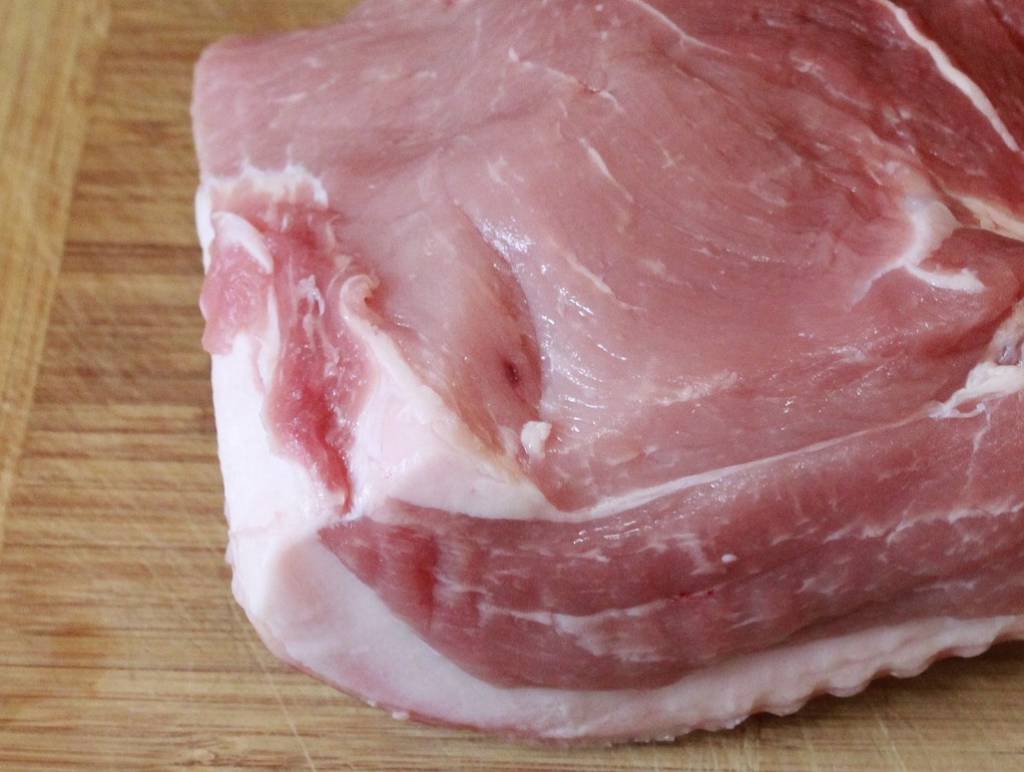 China venderá 20 mil t de carne suína congelada de reservas estatais em 21 de janeiro