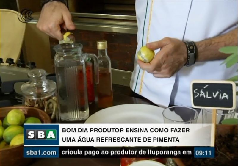 Chef ensina a fazer água refrescante de pimenta 
