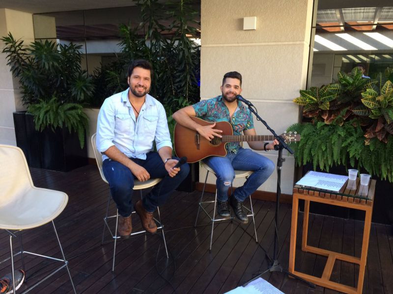 Dupla Aurélio & Rafael fala sobre carreira musical
