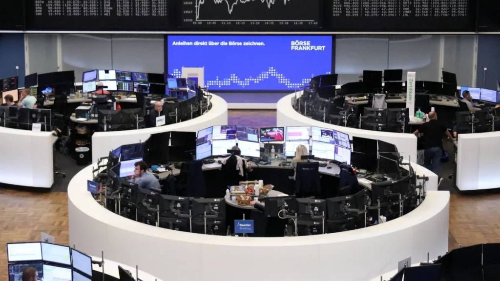 Bolsas da Europa fecham em alta com as negociações EUA-UE no radar; DAX tem novo recorde