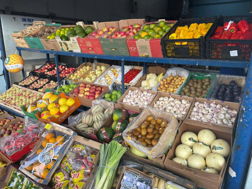 Preços das frutas para a Ceia de Natal têm queda em dezembro na CEASA/MS