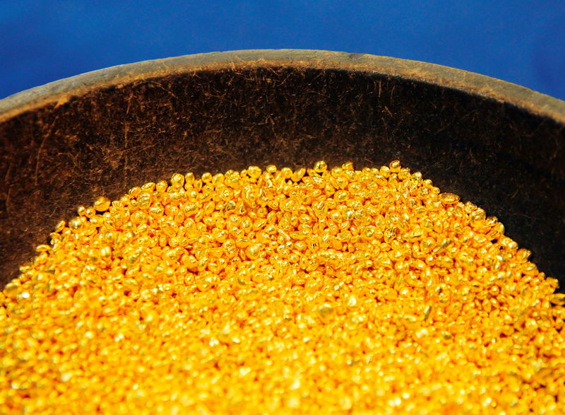 Ouro fecha em alta, com falta de clareza sobre trégua entre EUA e China