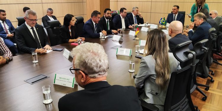 Governo apresenta medidas emergenciais para socorrer o agro do RS