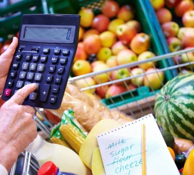 Queda em Alimentação e Bebidas interrompe 9 meses consecutivos de altas no IPCA-15