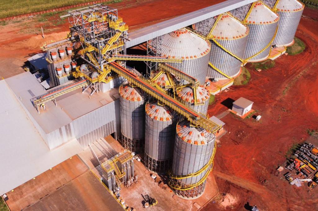 Déficit de armazenagem redefine mercado grãos no Brasil em meio a safra recorde