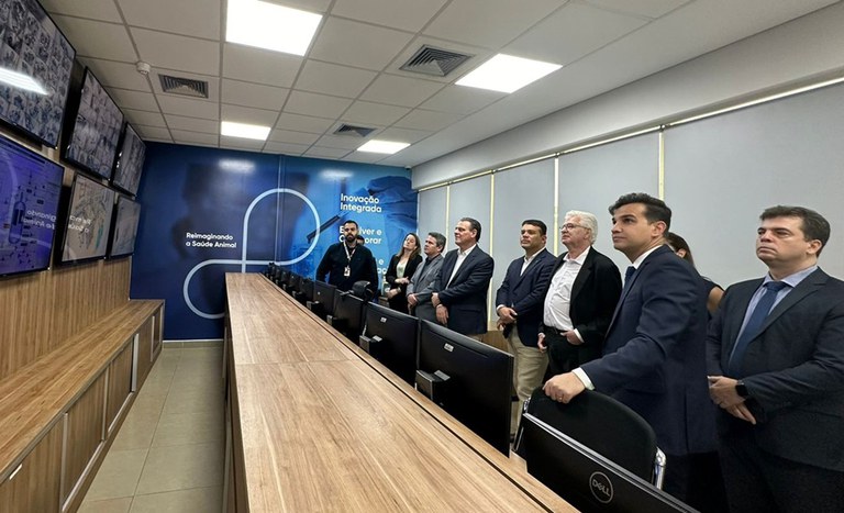 Ministro Carlos Fávaro enfatiza importância da defesa agropecuária
