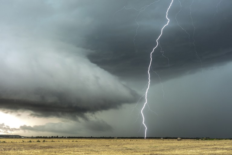 Fortes tempestades e queda de temperatura no Sul do país