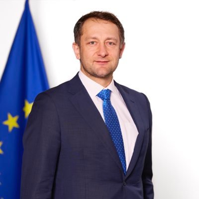 Comissário de Agricultura e Alimentação da UE anuncia visita ao Brasil em outubro