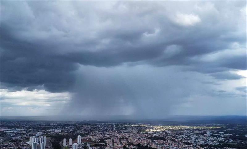  Domingo será marcado por chuva forte e risco de temporais no Sul e no Centro-Oeste