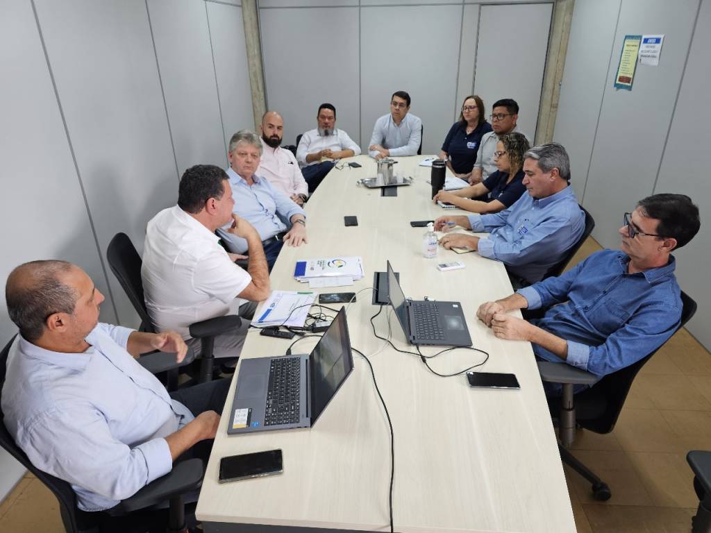 Ações voltadas aos agricultores familiares, indígenas e quilombolas são compartilhadas em reunião da Semadesc
