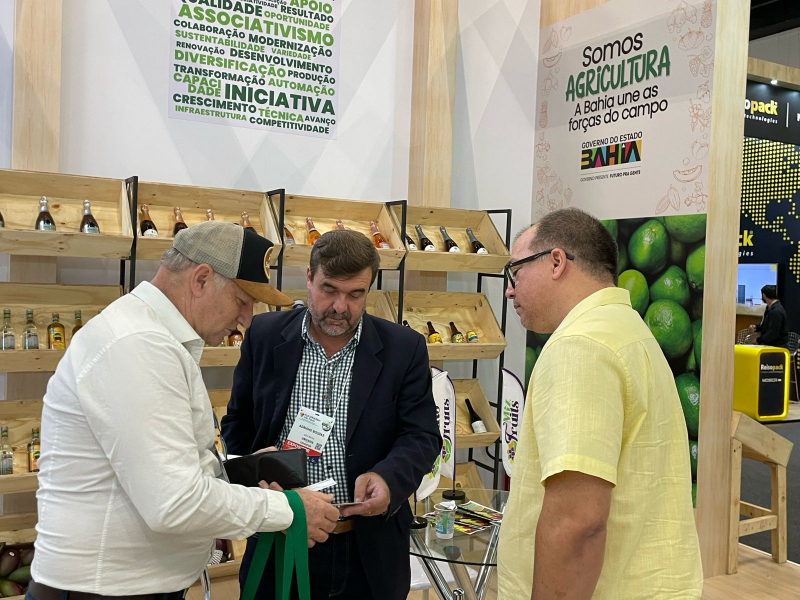 Fruticultores da Bahia participam da maior feira de frutas da América Latina