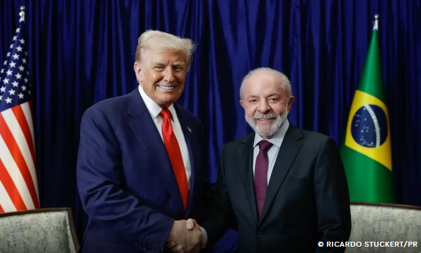 Lula diz que retirada de sobretaxa foi passo na direção certa e quer mais avanços