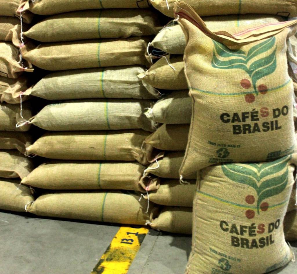 Cecafé: exportações de café sobem 3,6% em maio, mas caem 16% em receita