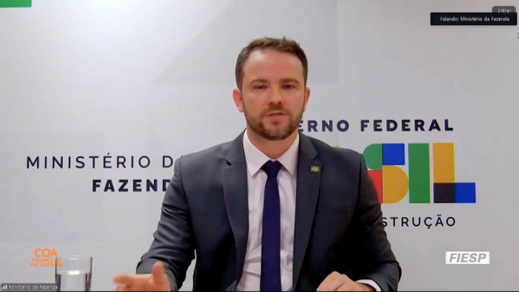 Pode haver novas medidas para preços de combustíveis, admite ministro da Fazenda