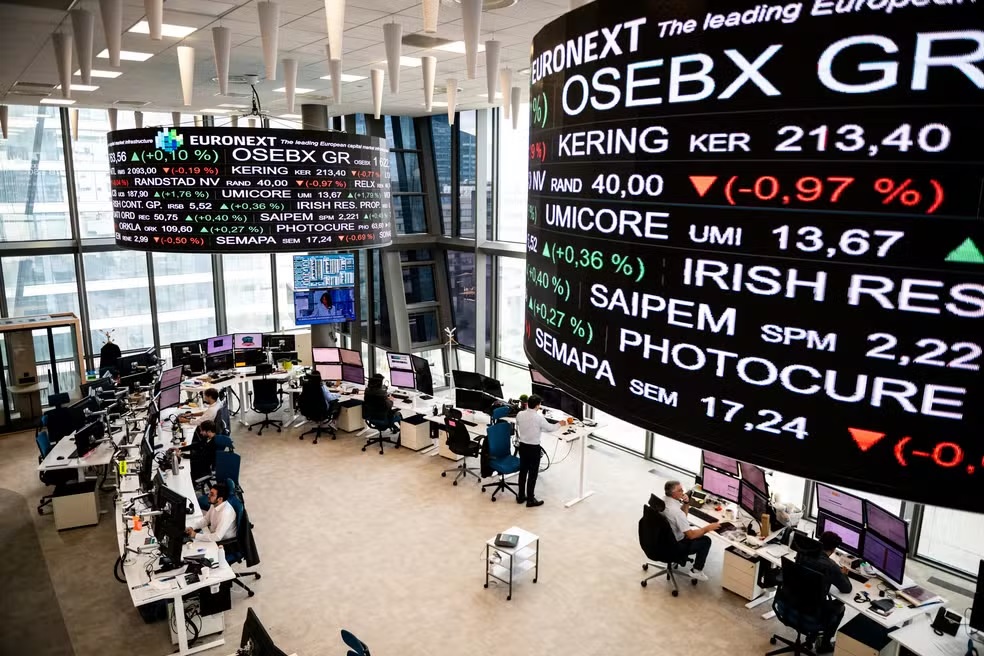 Bolsas Europeias Caem com Pressão no Setor de Tecnologia e Tensão Geopolítica