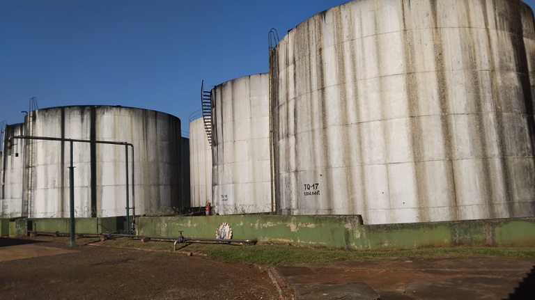 Mapa apreende 7,28 milhões de litros de cachaça e aguardente no interior de SP