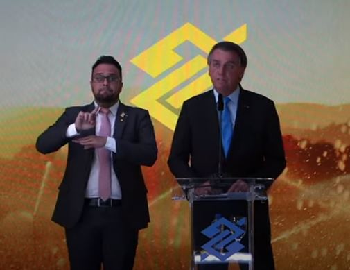 Bolsonaro diz que Brasil pode produzir 300 milhões de toneladas de grãos
