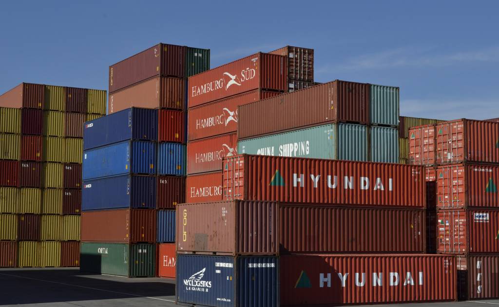 Conflito entre China e EUA ajuda Brasil a manter exportação