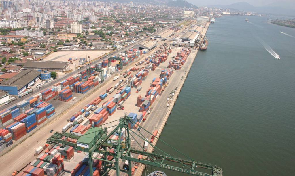 Leilão de concessões no Porto de Santos arrecada R$ 505 milhões